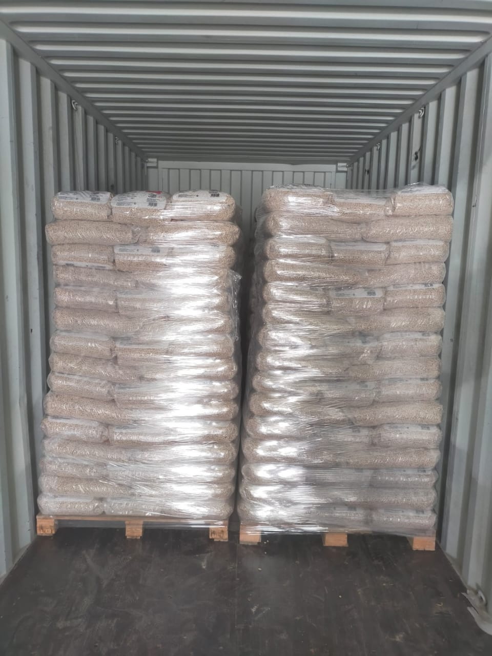 wood pellets in containers wood pellets in containers