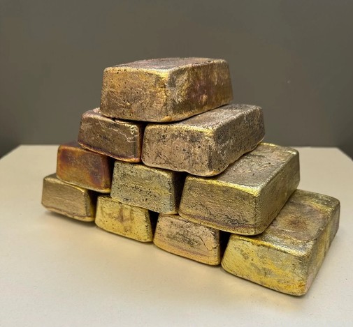 bronze ingots.jpg445